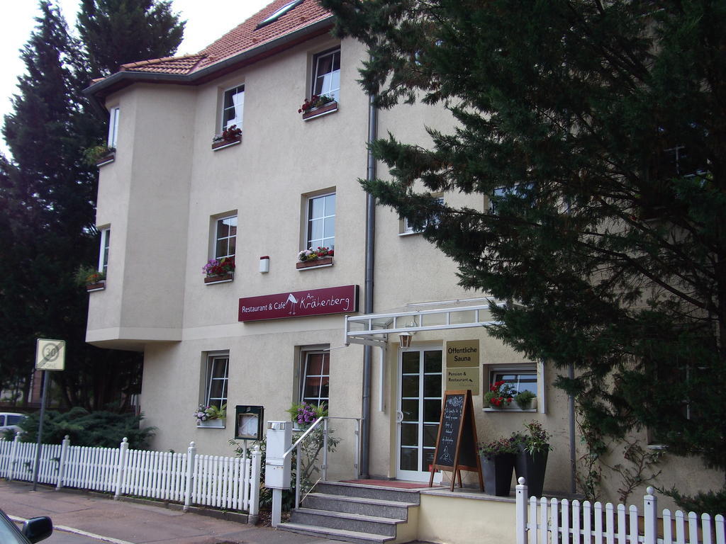 Pension & Cafe Am Kraehenberg Галль Экстерьер фото